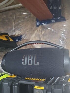 JBL Boombox 3
